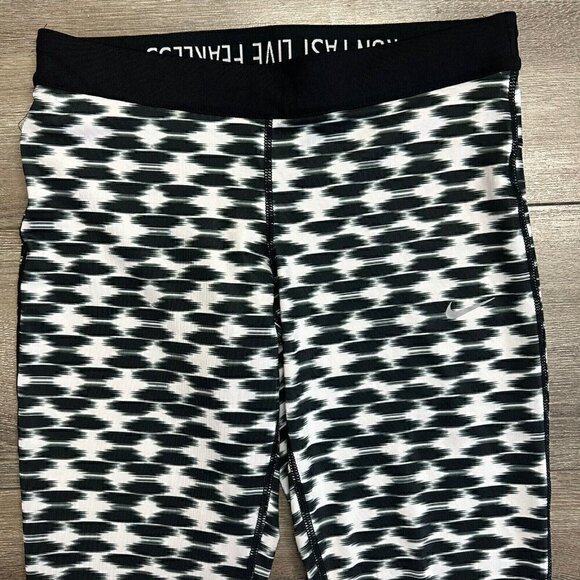 Nike Dri-Fit Leggings Size M Run Fast Live Fearless Black White Grey - Picture 2 of 6